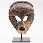SHI (?) MASK, DEMOCRATIC REPUB