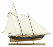 SHIP MODEL OF RACING YACHT "AM