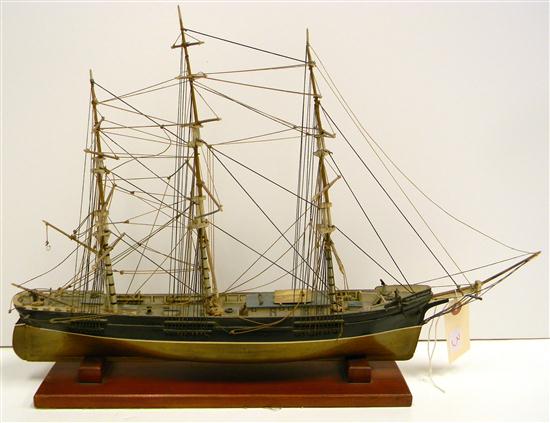 SHIP MODEL: Wooden Clipper  ''Young