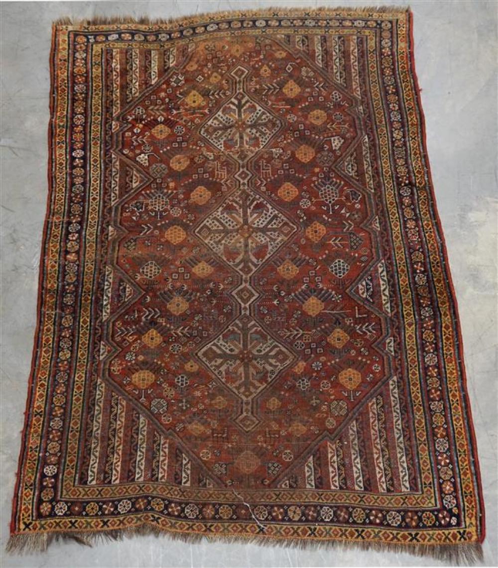 SHIRAZ RUG, 6 FT 1 IN BY 4 FT
