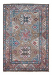 SHIRVAN DESIGN RUG: 4’0” X 6’0
