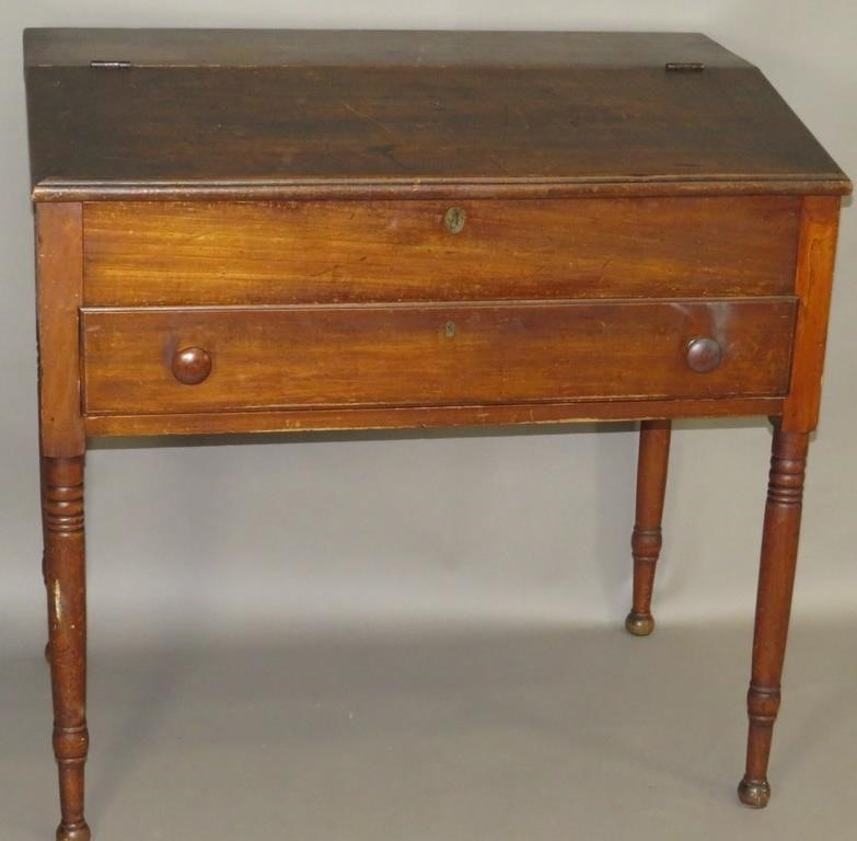 SHOP DESKca. 1830; in cherry and