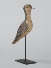 SHOREBIRD IN PAINTA carved wor