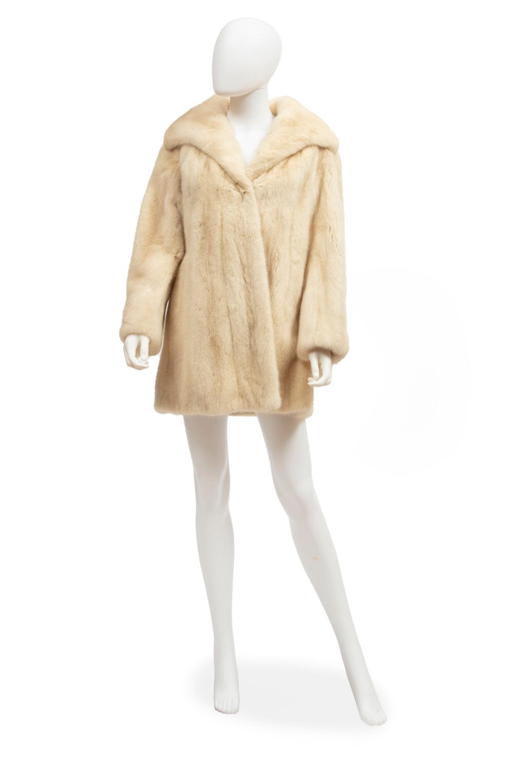 SHORT MINK COATShort Mink Coat,