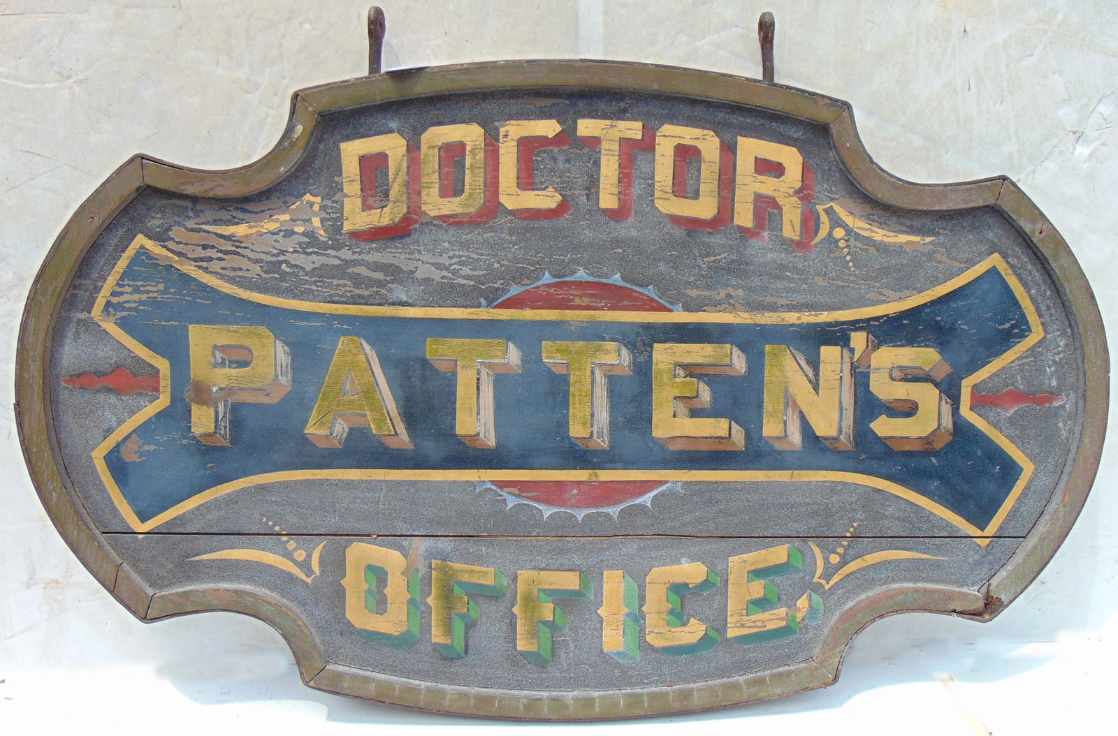 SIGN "PATTEN'S DOCTOR OFFICE"