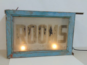 SIGN "ROOMS", IN PAINTED METAL