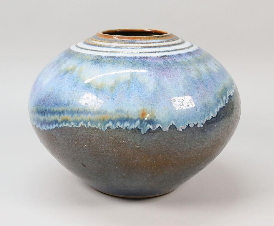 SIGNED ART POTTERY VASEArt