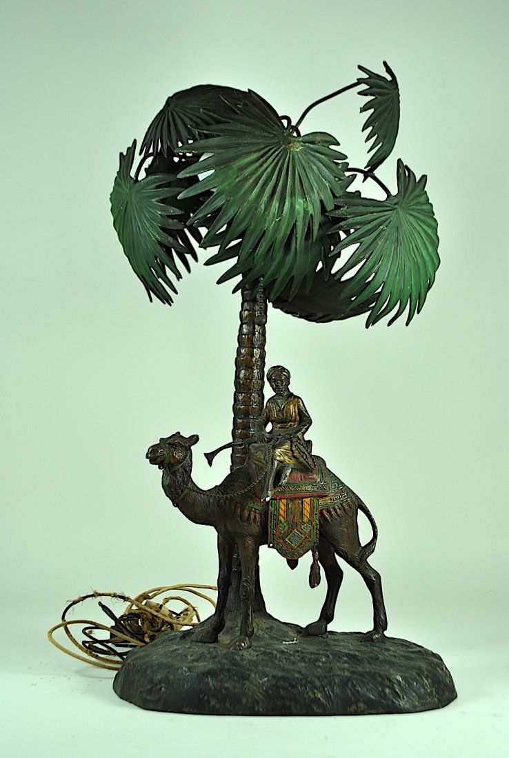 SIGNED AUSTRIA COLD PAINTED FIGURAL