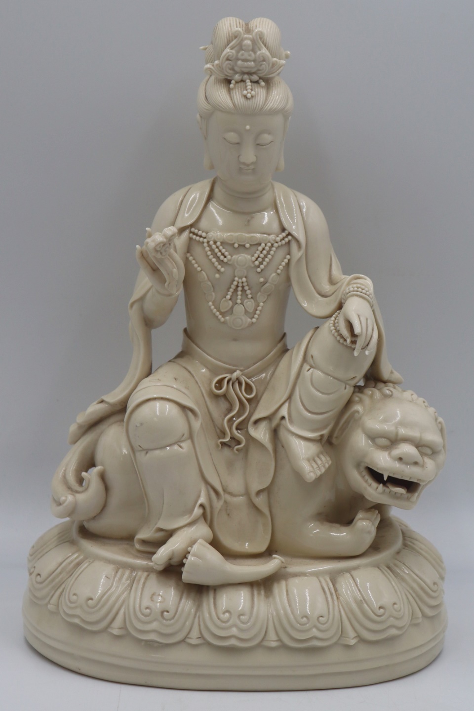 SIGNED CHINESE BLANC DE CHINE