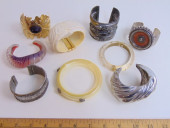 SIGNED DESIGNER JEWELRY STATEM