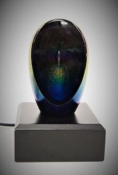 SIGNED IRIDESCENT ART GLASS PA