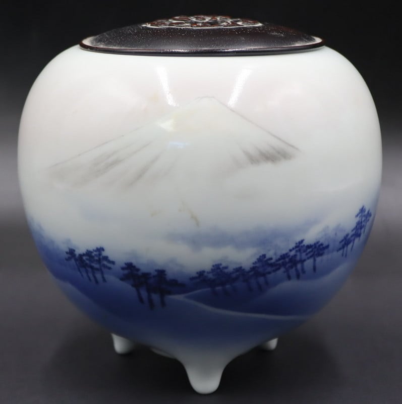 SIGNED JAPANESE BLUE AND WHITE