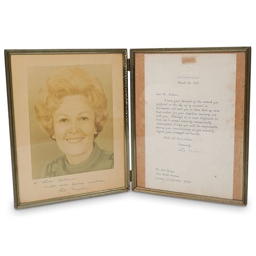 SIGNED PAT NIXON PHOTOGRAPH AND
