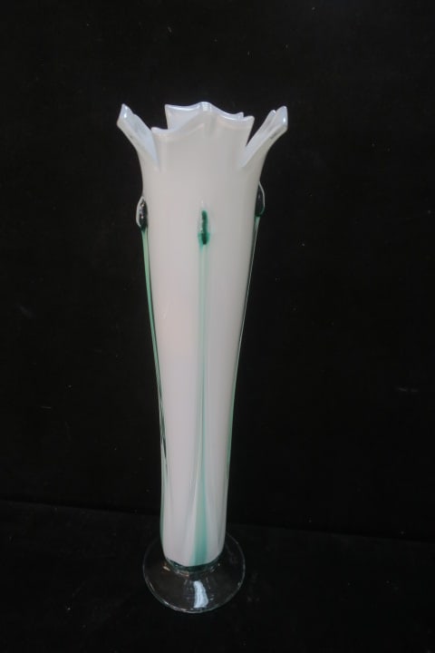 SIGNED ROM MYATT HAND-BLOWN ART