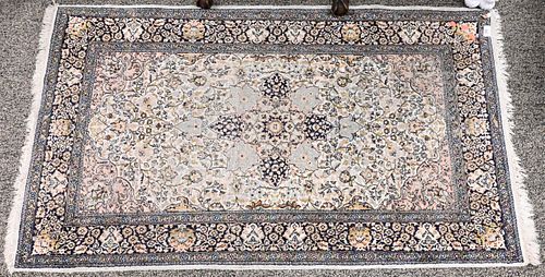 SILK ORIENTAL CARPETSilk Oriental