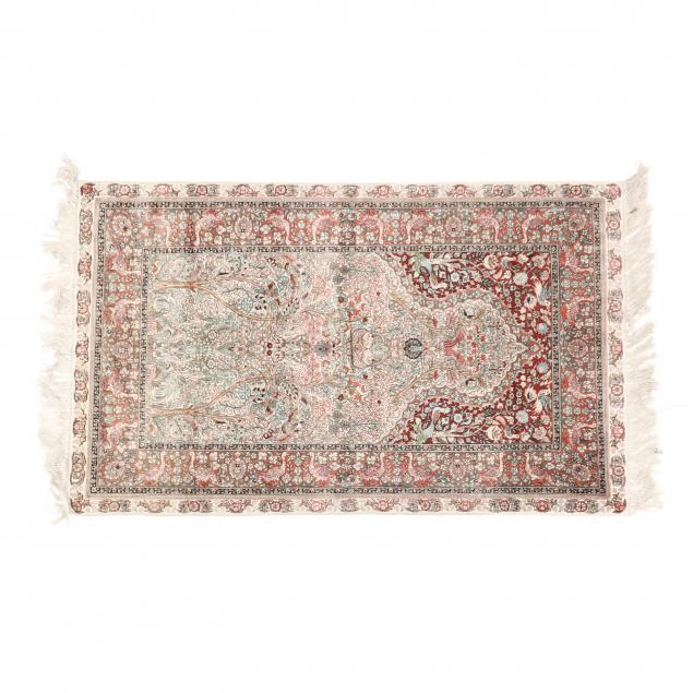 SILK PRAYER RUG Finely woven,