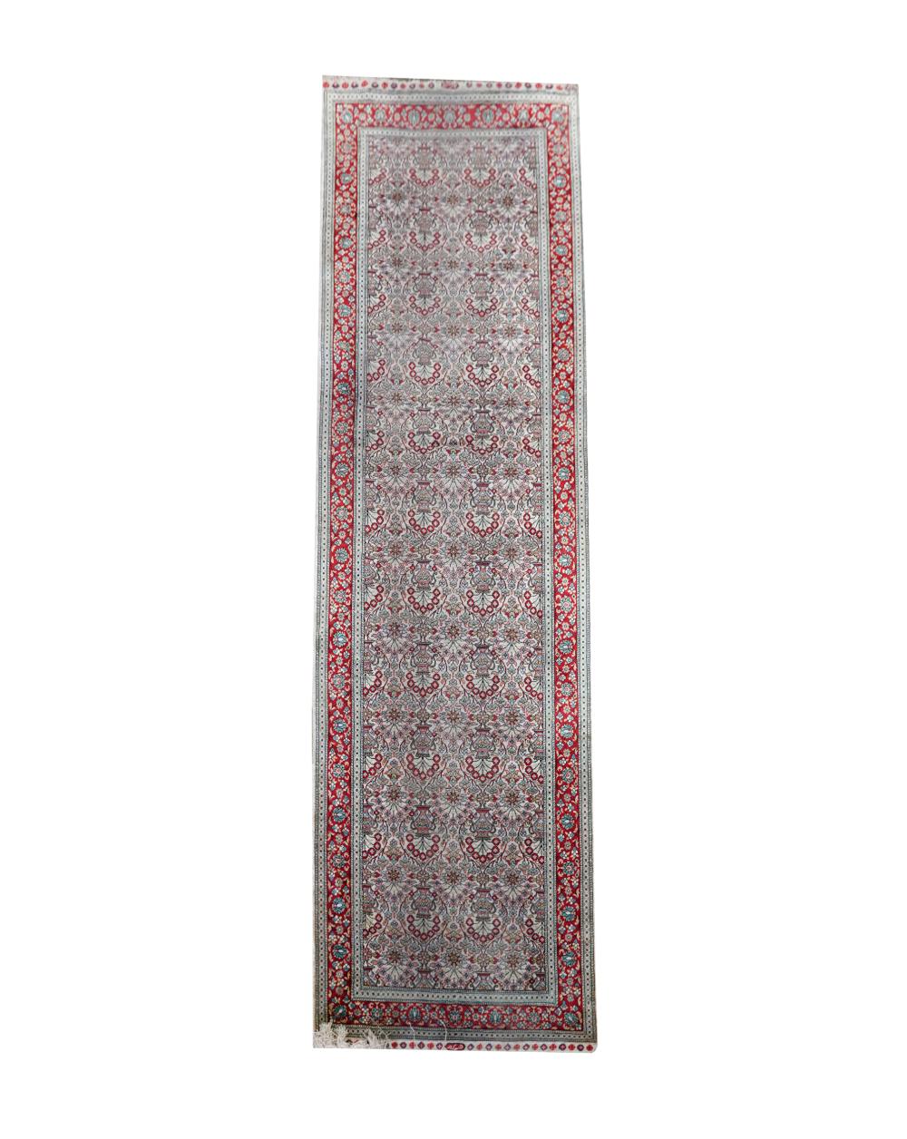 SILK RUNNER RUGwith label verso