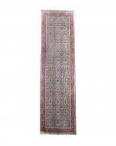 SILK RUNNER RUGwith label vers