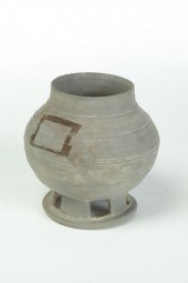 SILLA POTTERY VASE.  Korea  6t