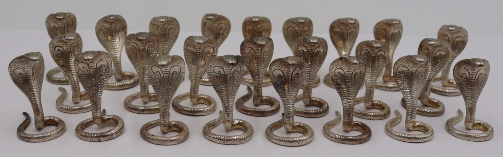 SILVER. (24) SILVER COBRA SNAKE