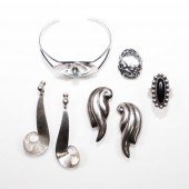 SILVER 5PC JEWELRY GROUP: TWO