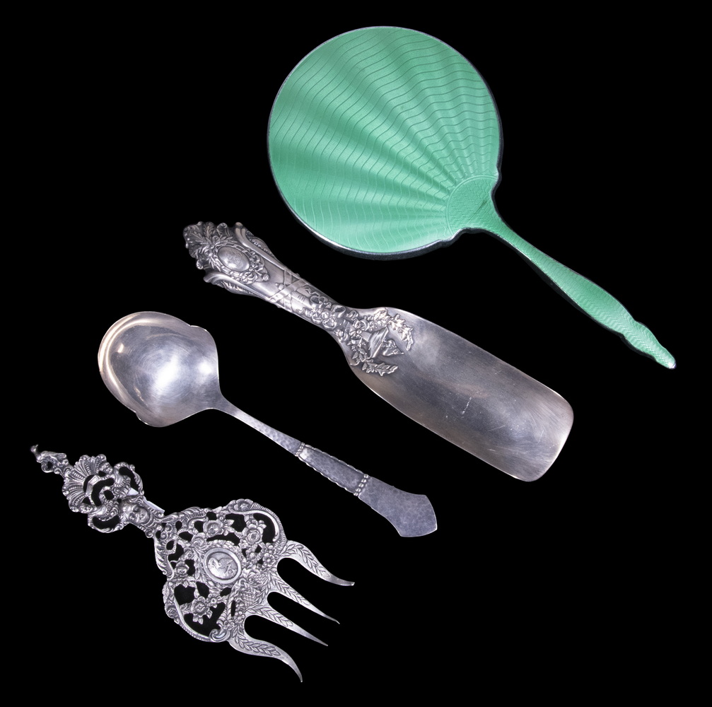SILVER ACCESSORIES Lot of (4)