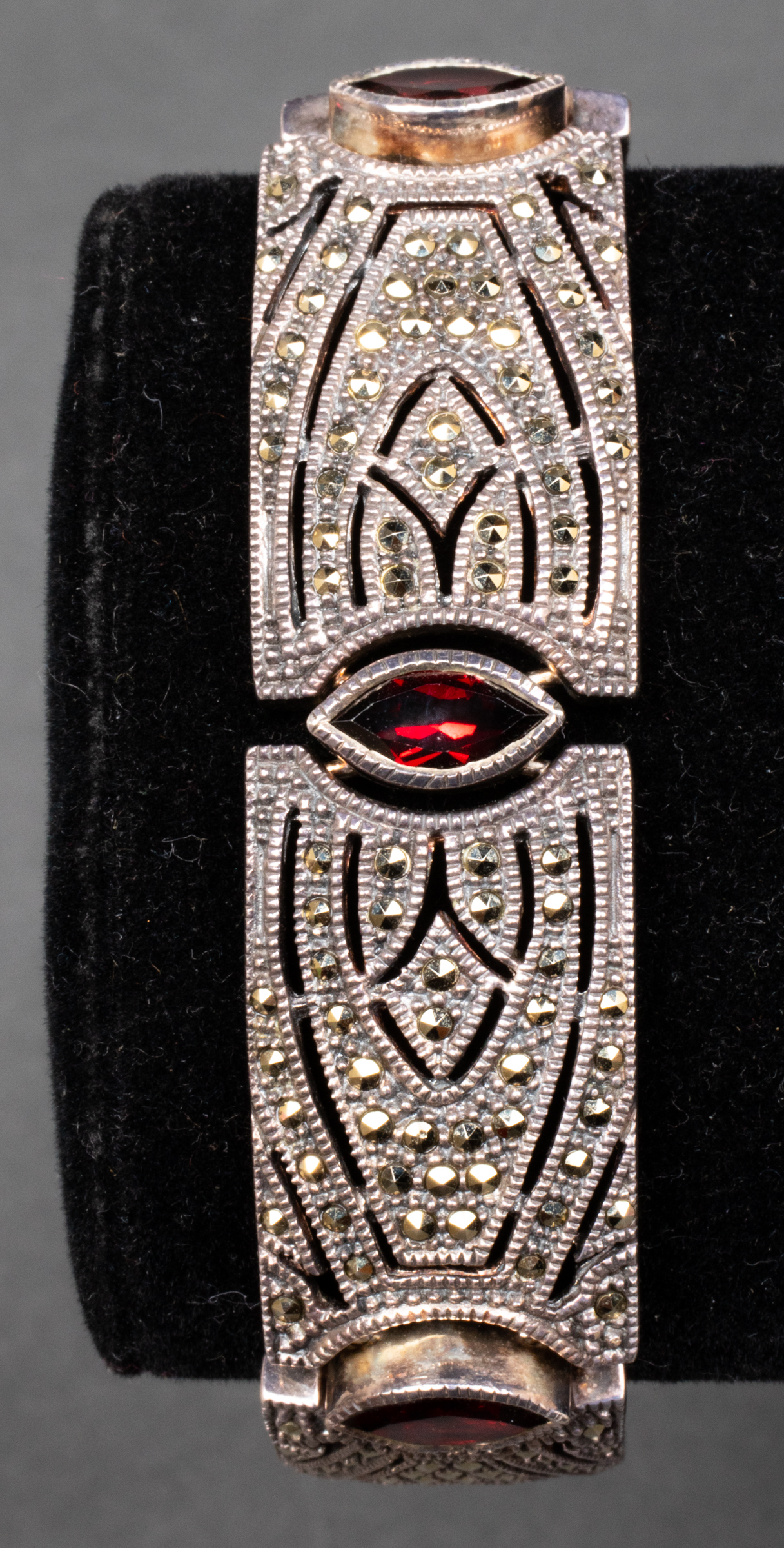 SILVER ALMANDITE GARNET &