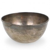 SILVER ARABESQUE NUT BOWLDESCR
