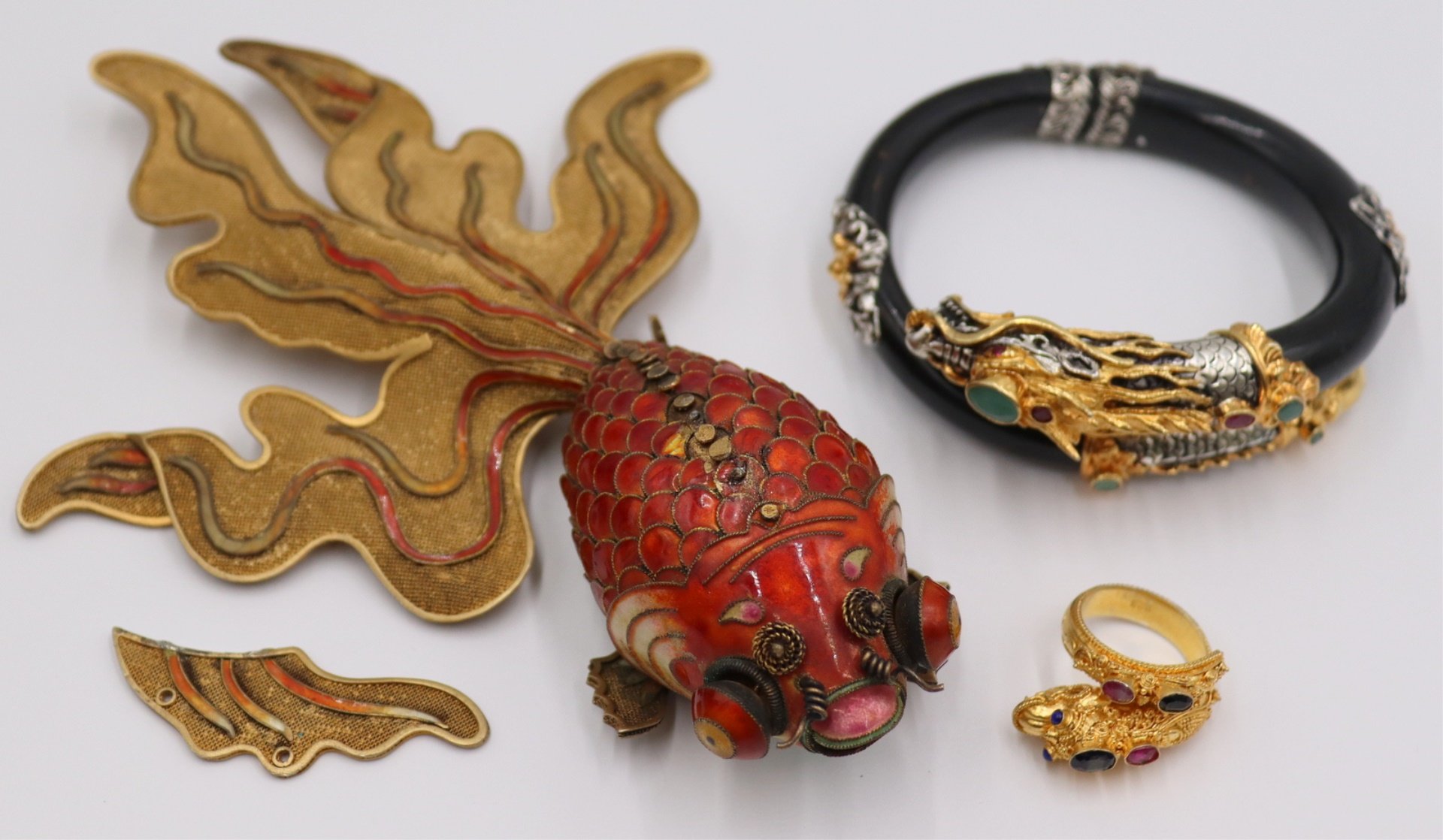 SILVER. ASIAN INSPIRED GILT