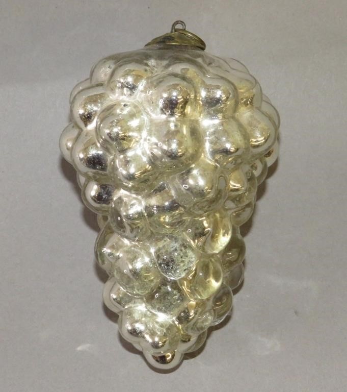 SILVER GRAPE CLUSTER KUGEL