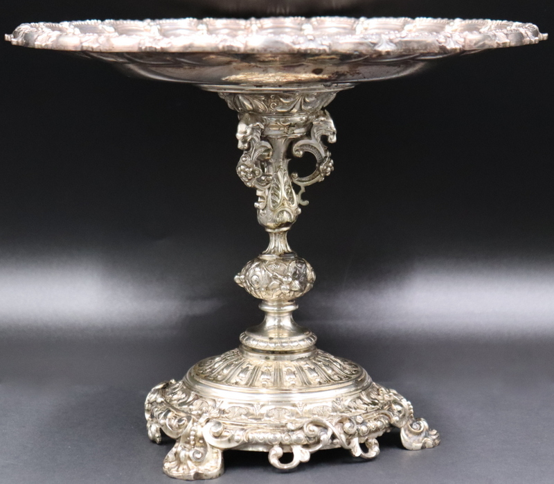 SILVER. R & S GARRARD & CO. ENGLISH
