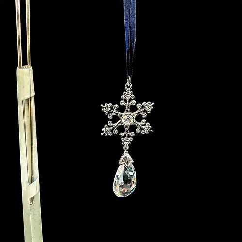 SILVER SNOWFLAKE AND CRYSTAL