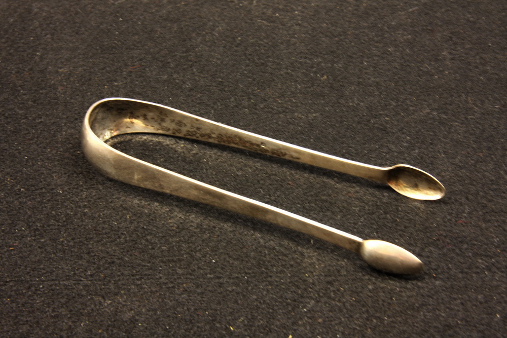 SILVER TONGS - Plain silver sugar