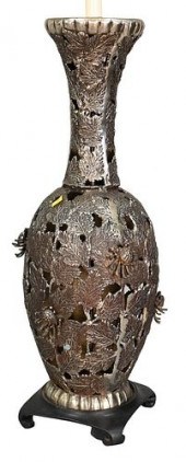 SILVERED METAL TABLE LAMP, OF