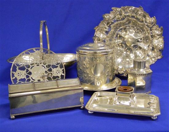 Silverplate: biscuit jar with