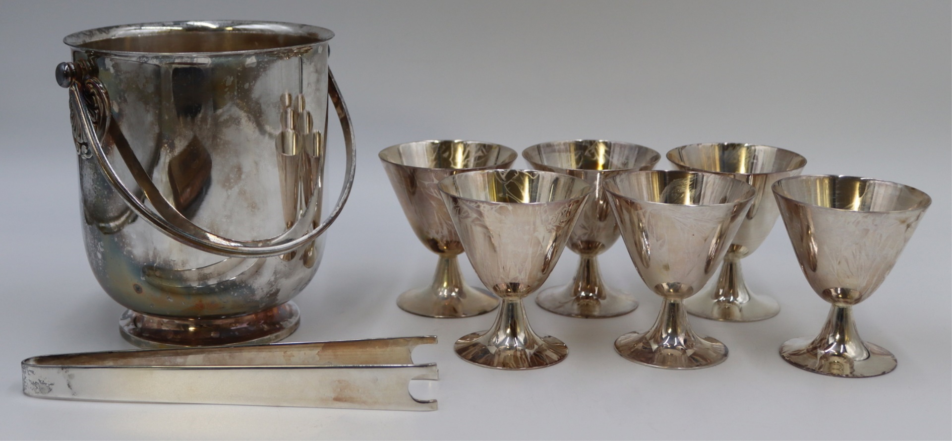 SILVERPLATE. CHRISTOFLE BAR SERVICE