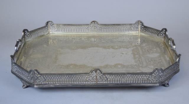 SILVERPLATE GALLERY TRAYWith