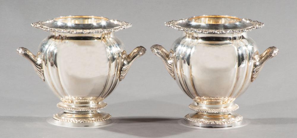 SILVERPLATE MELON-FORM WINE