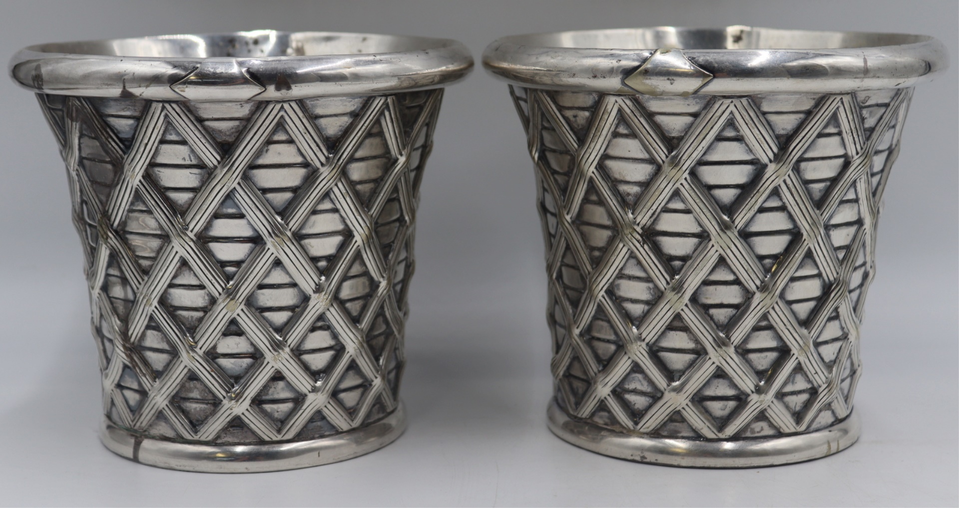 SILVERPLATE. PAIR OF R. HOOD &