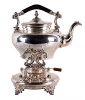 SILVERPLATE TIPPING KETTLE ON