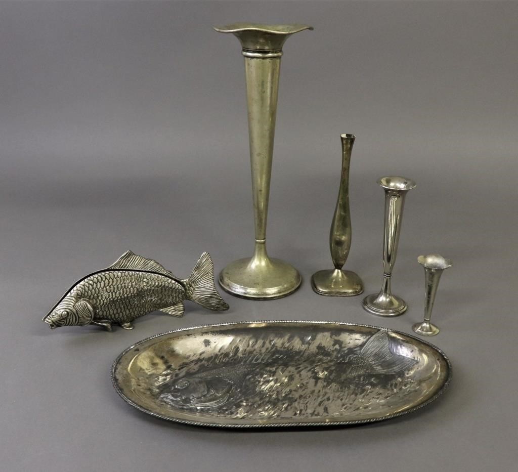 Silverplate to include a fish