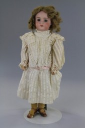 SIMON AND HALBIG 530 DOLL Bisq