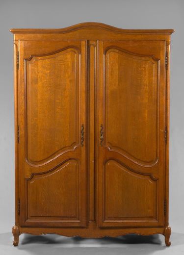 Simplistic Louis XV-Style