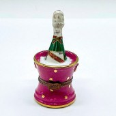 SINCLAIR LIMOGES PORCELAIN CHA