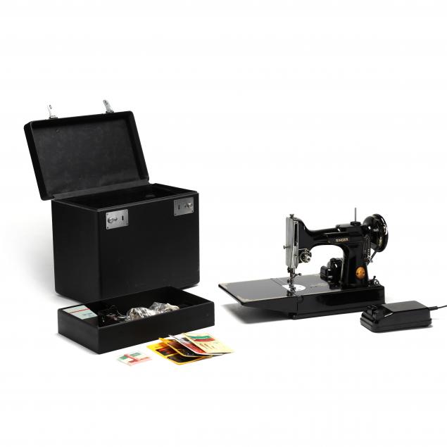 SINGER FEATHERWEIGHT 221 ELECTRIC