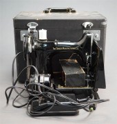 SINGER FEATHERWEIGHT PORTABLE