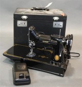 SINGER FEATHERWEIGHT PORTABLE