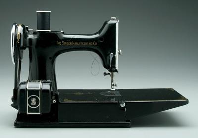 Singer featherweight sewing
