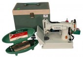 SINGER FEATHERWEIGHT SEWING MA