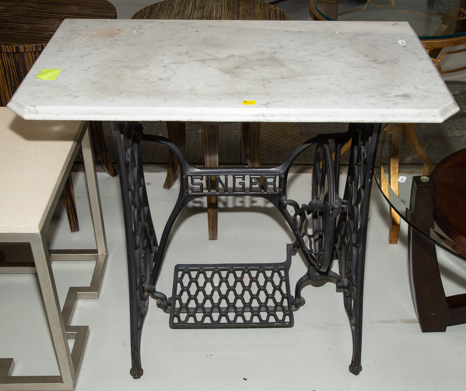 SINGER SEWING MACHINE BASE WITH